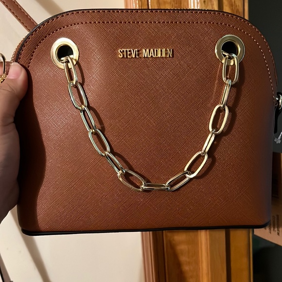 New - Picture 1 of 4